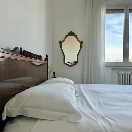 Vicino A Stazione E Mare - La Casa Del Sole * Rimini