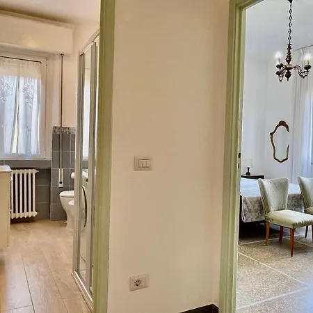 Vicino A Stazione E Mare - La Casa Del Sole