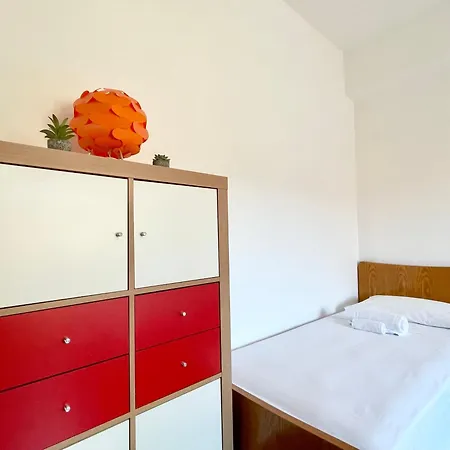 Apartment Vicino A Stazione E Mare - La Casa Del Sole