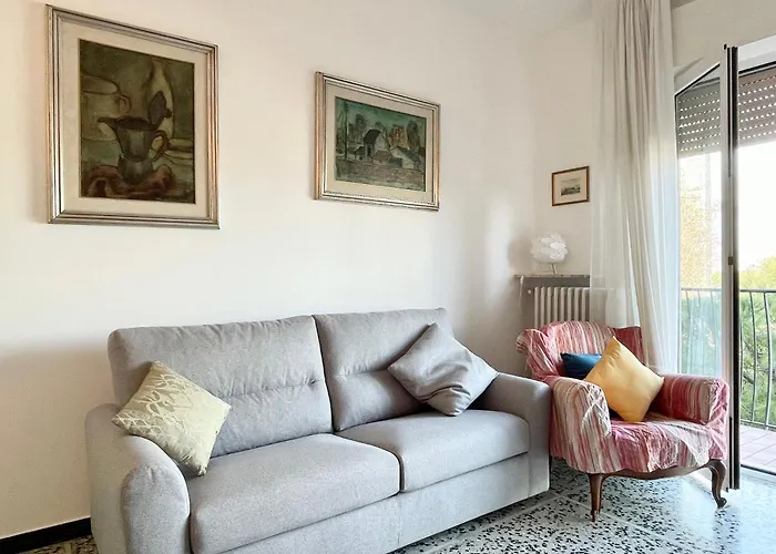 Vicino A Stazione E Mare - La Casa Del Sole