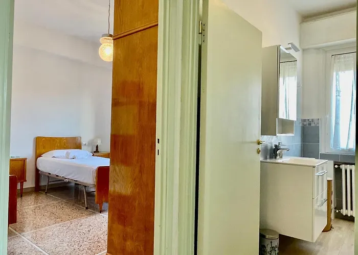 Vicino A Stazione E Mare - La Casa Del Sole Daire *