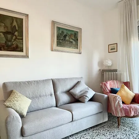 Vicino A Stazione E Mare - La Casa Del Sole